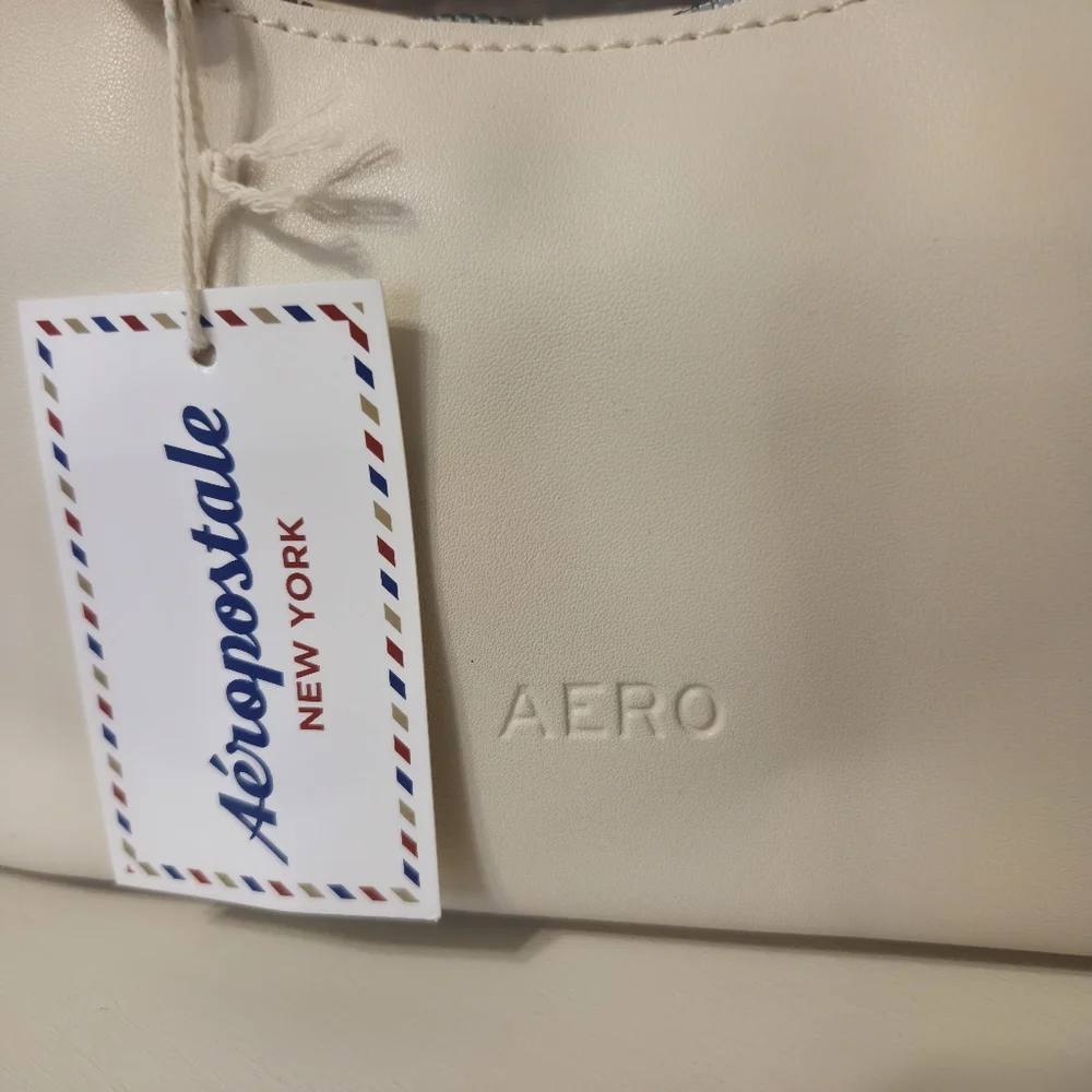 Aeropostale discover elegance